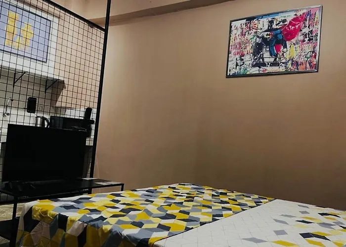 Staycation Cozy Comfortable Quality Fast Internet Worldwide Channel Cable Tv Gaming Netflix Sanitize Apartamento Manila